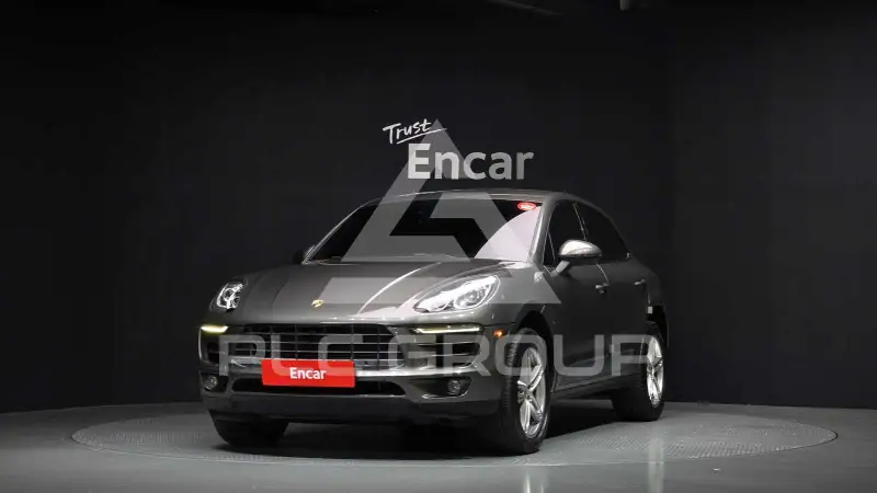 2015 Porsche Macan