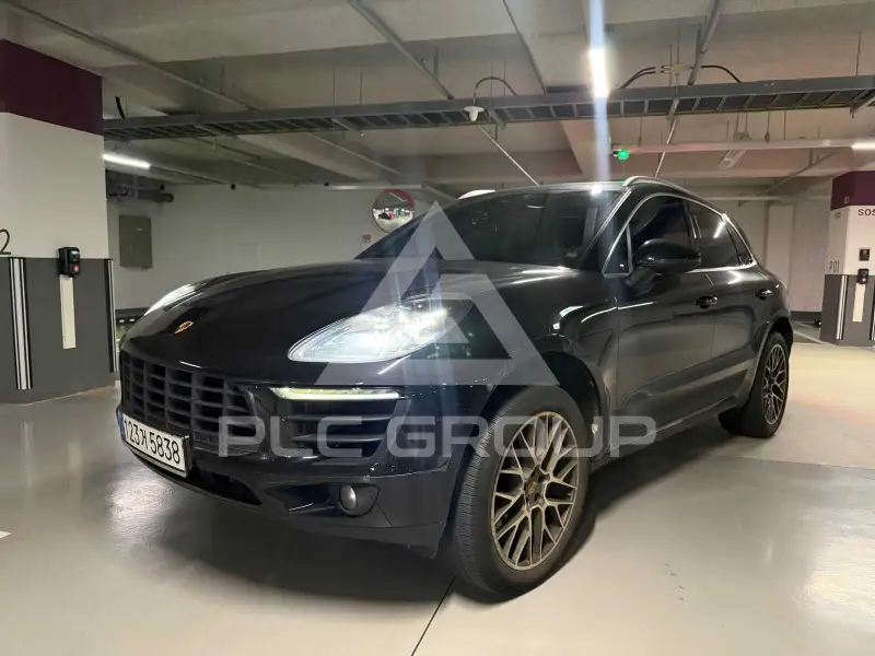 2015 Porsche Macan