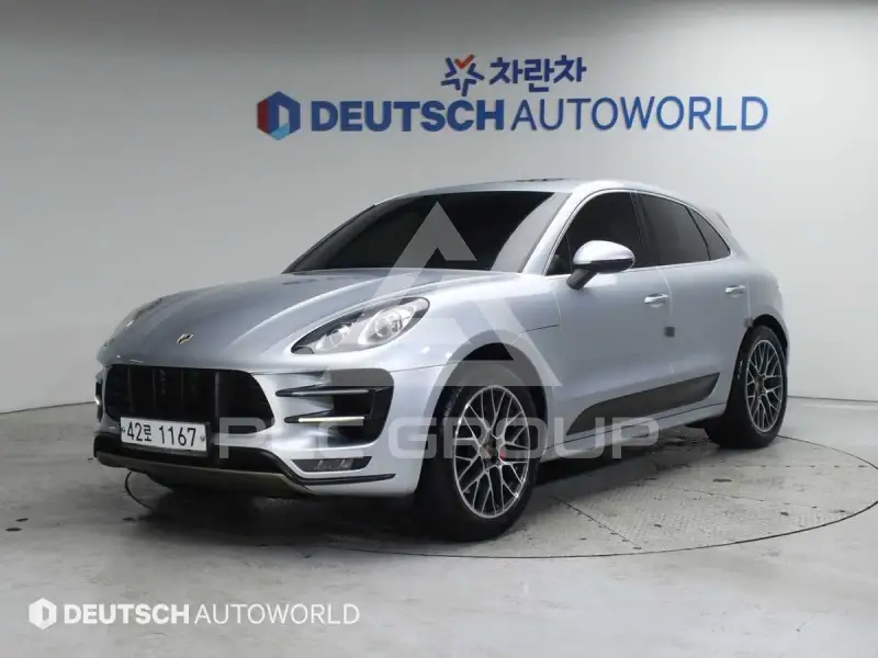 2015 Porsche Macan