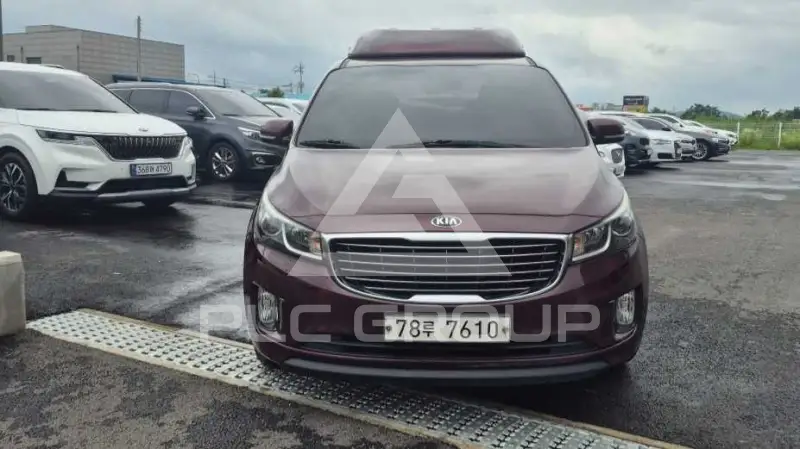 2015 KIA Carnival
