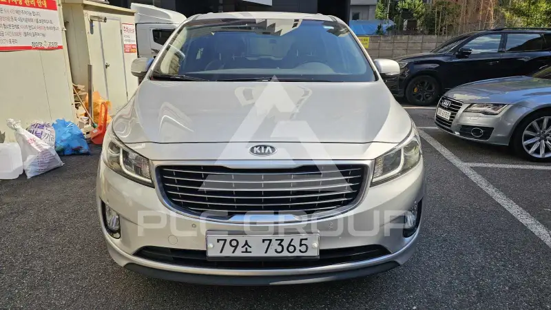 2015 KIA Carnival
