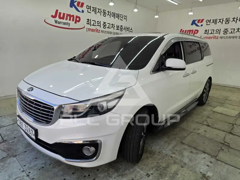 2015 KIA Carnival