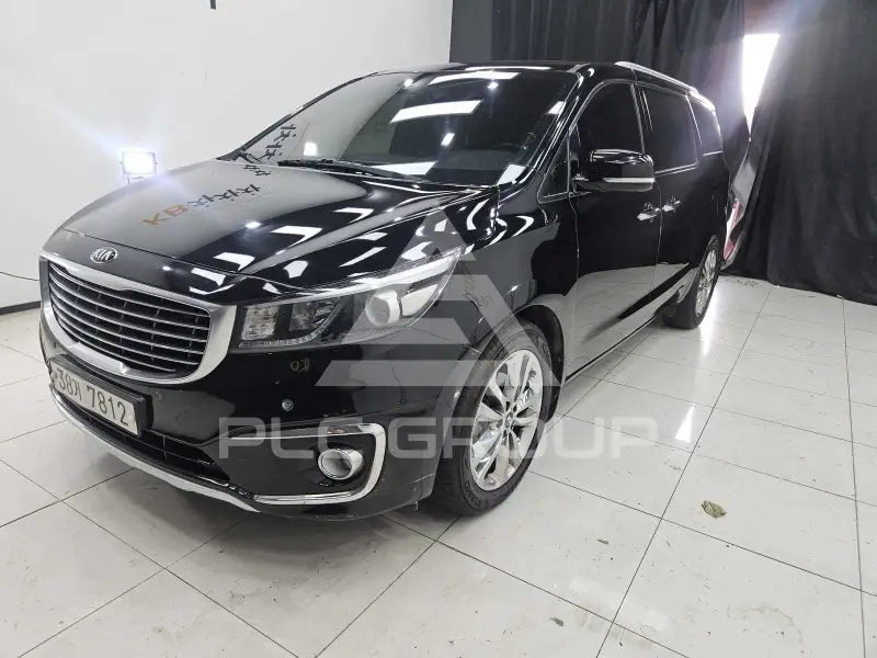 2015 KIA Carnival