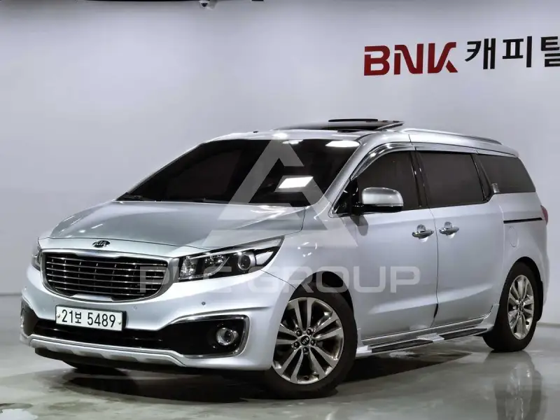 2015 KIA Carnival