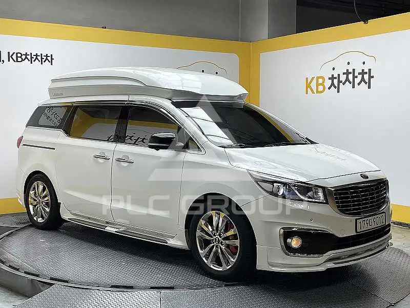 2015 KIA Carnival