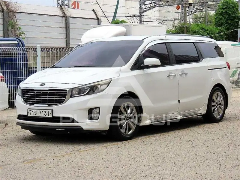 2015 KIA Carnival
