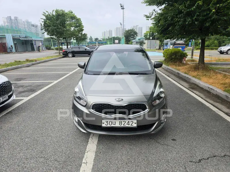 2015 KIA Carens