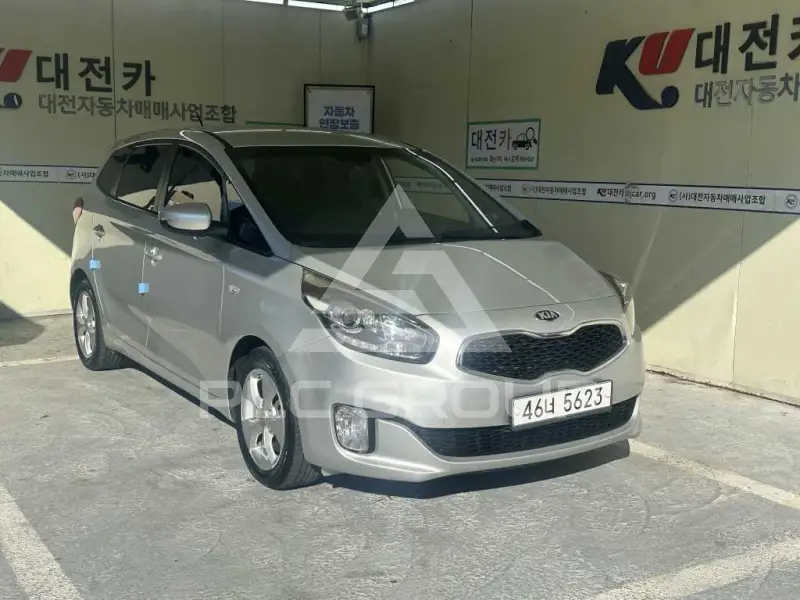 2015 KIA Carens