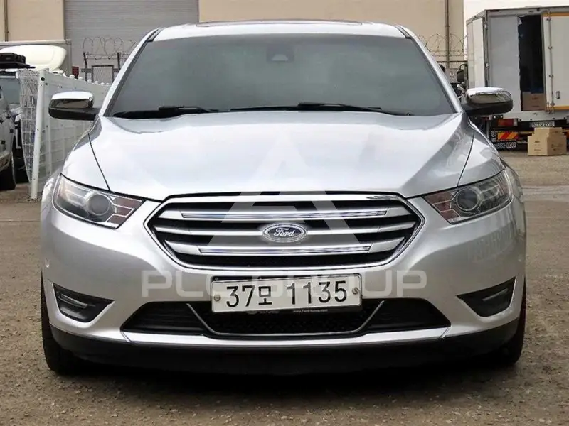 2015 Ford Taurus