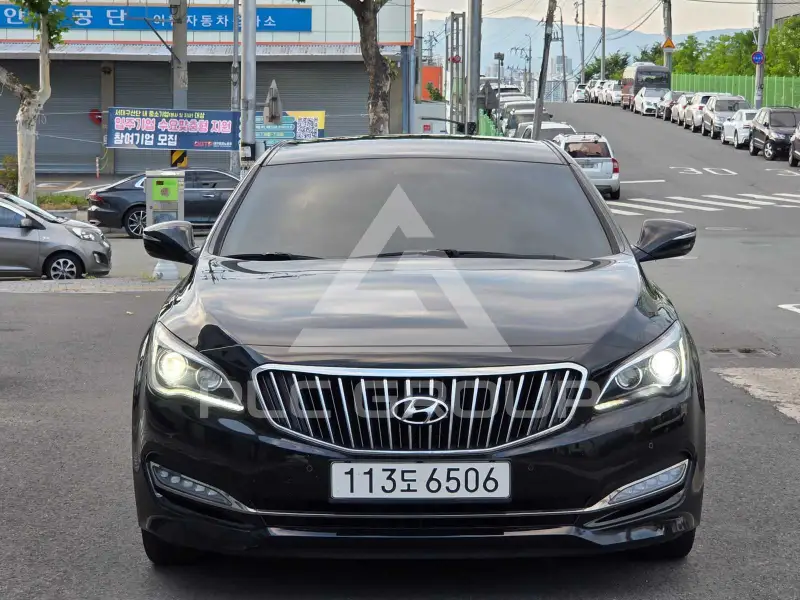 2015 Hyundai Aslan