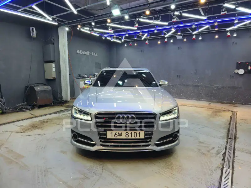 2015 Audi S8