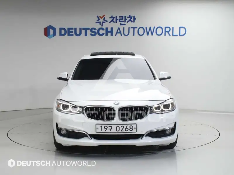 2016 BMW 320