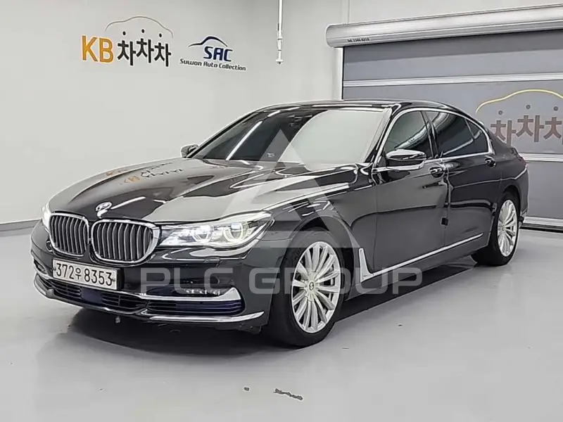 2016 BMW 730