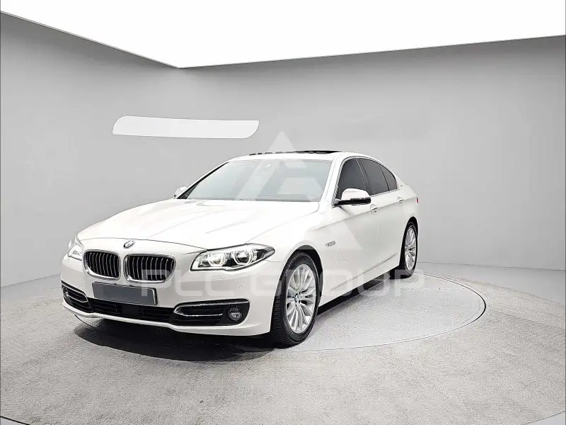 2016 BMW 520