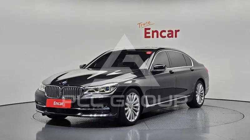 2016 BMW 740