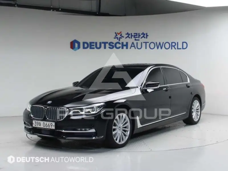 2016 BMW 740