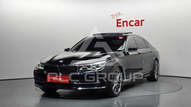 2016 BMW 750