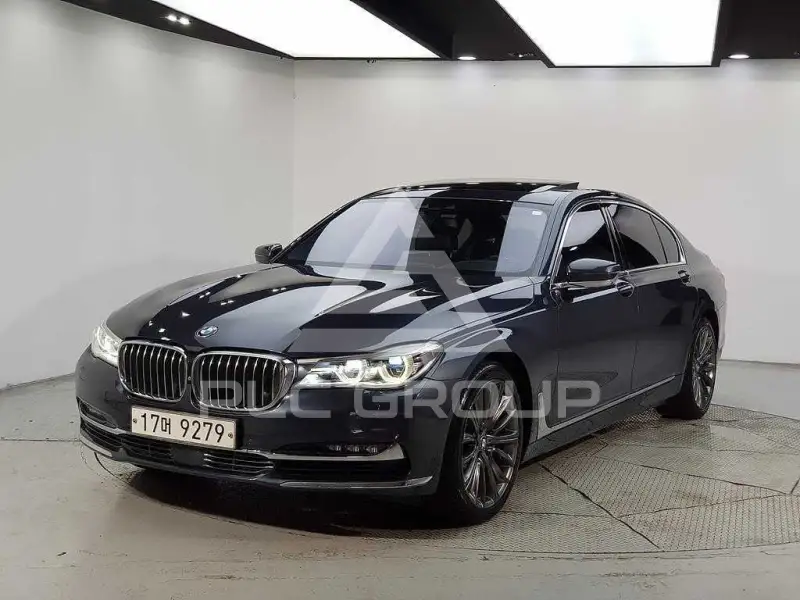 2016 BMW 750