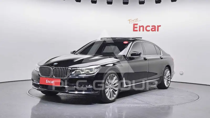 2016 BMW 750
