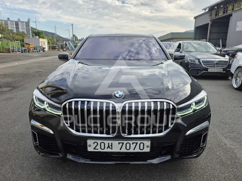2016 BMW 750