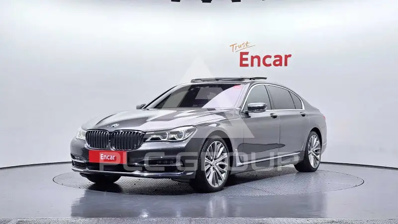 2016 BMW 750