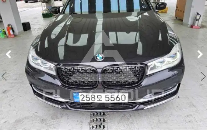 2016 BMW 750