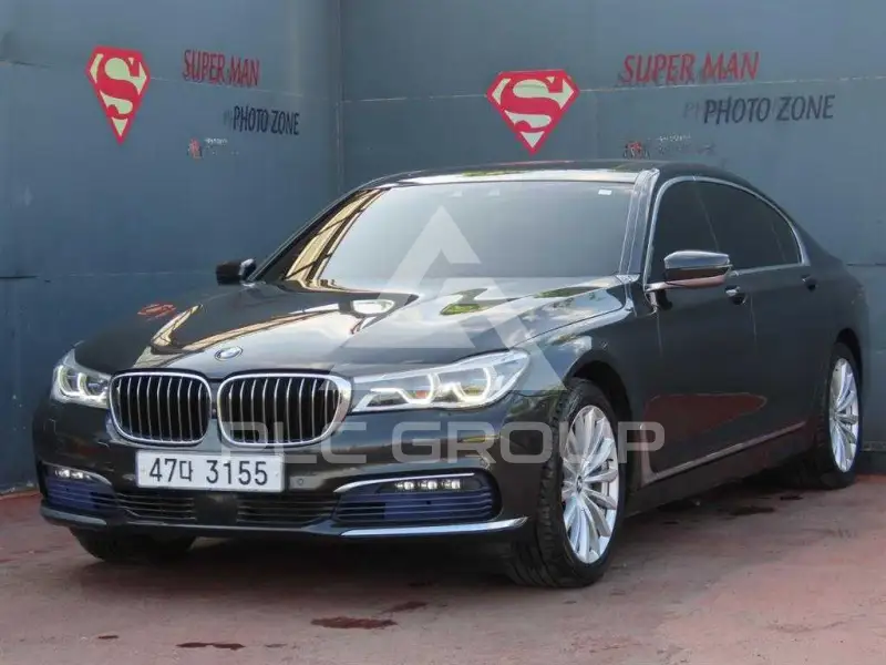 2016 BMW 730