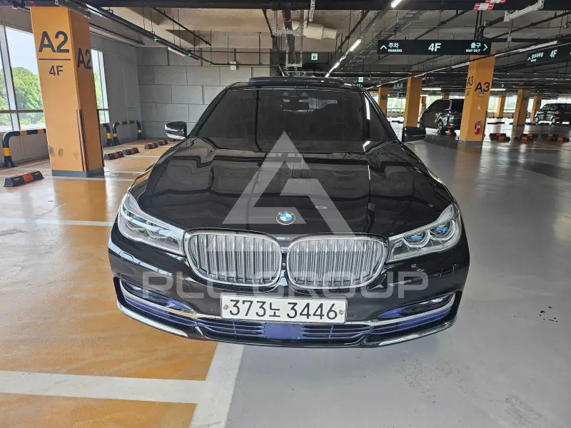 2016 BMW 740