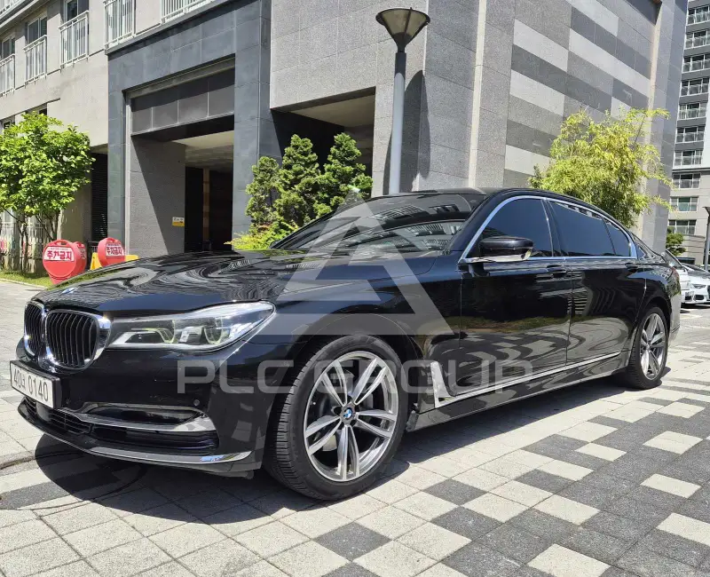 2016 BMW 730