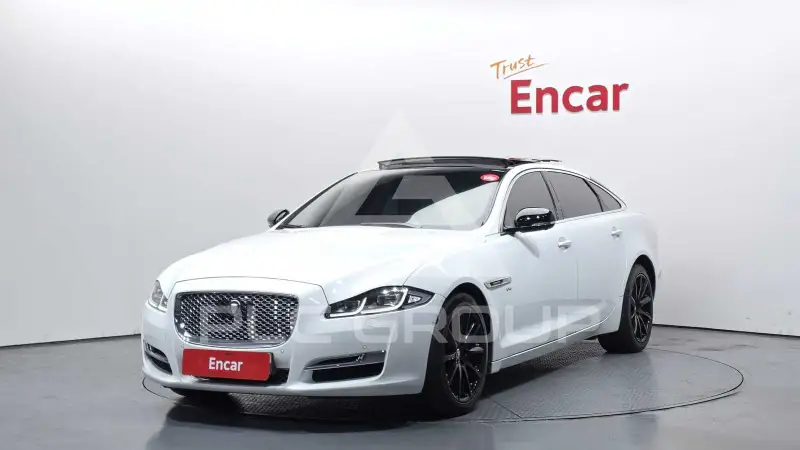 2016 Jaguar XJ