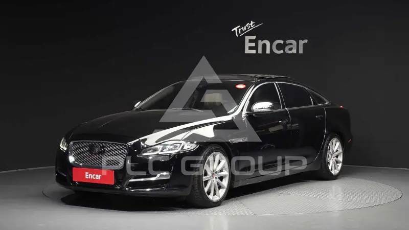 2016 Jaguar XJ