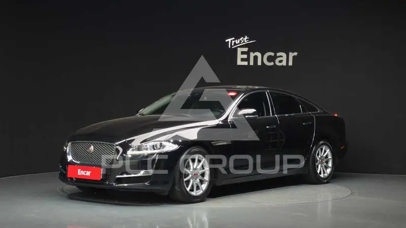 2016 Jaguar XJ