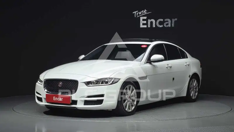 2016 Jaguar XE