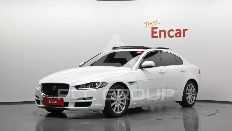 2016 Jaguar XE