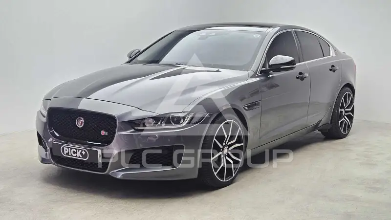 2016 Jaguar XE
