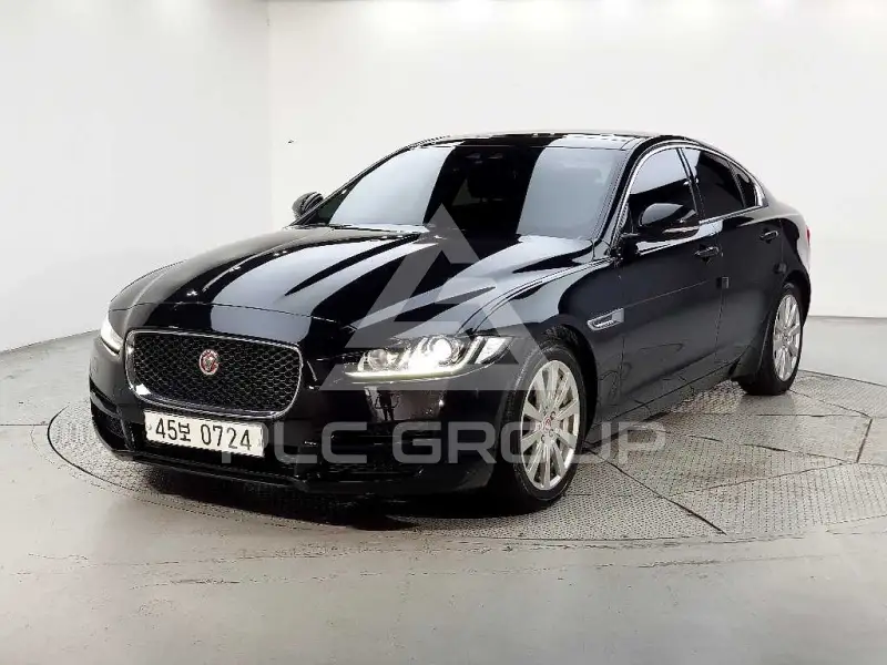 2016 Jaguar XE