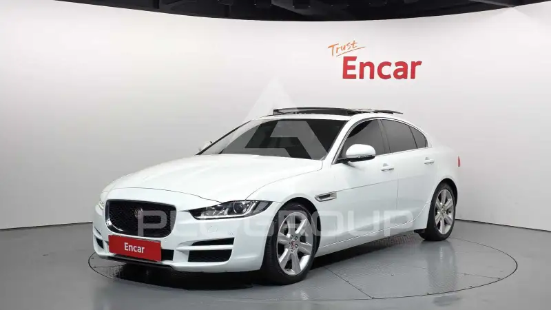 2016 Jaguar XE