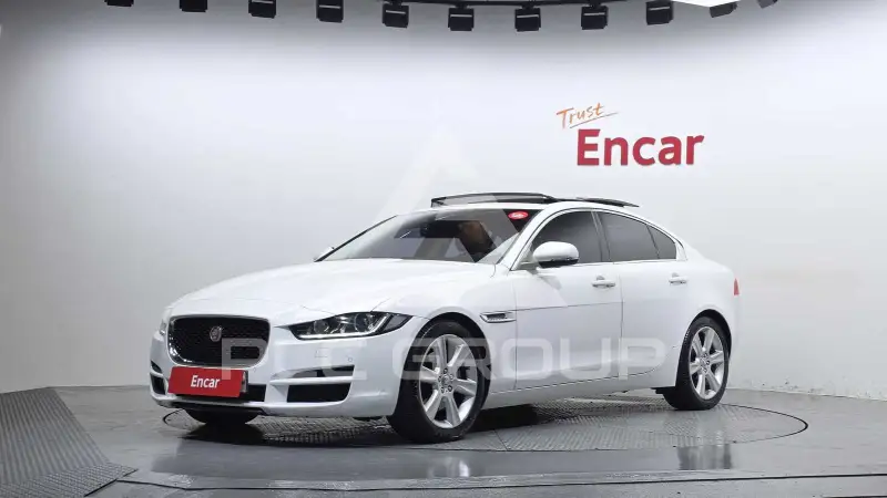 2016 Jaguar XE