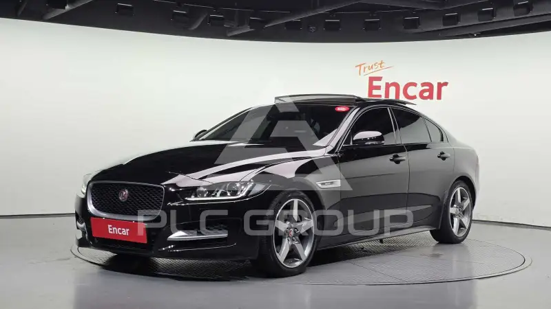 2016 Jaguar XE
