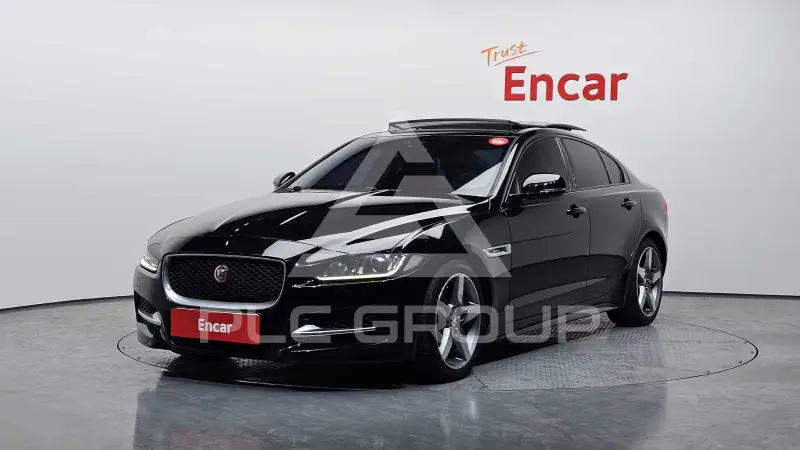 2016 Jaguar XE