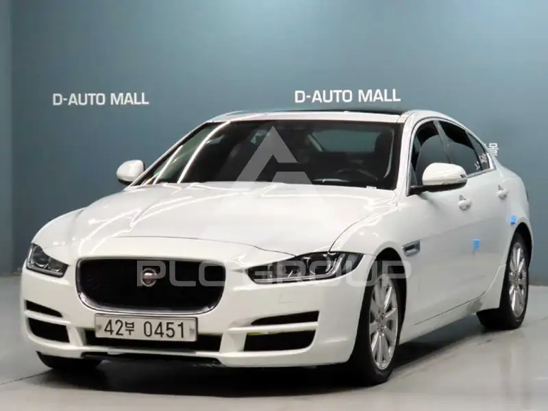 2016 Jaguar XE