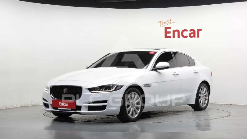 2016 Jaguar XE
