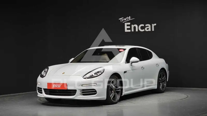 2016 Porsche Panamera