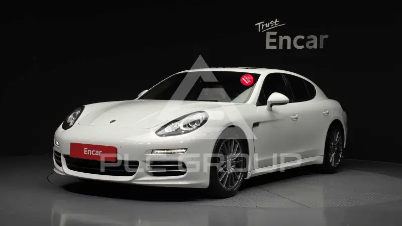 2016 Porsche Panamera