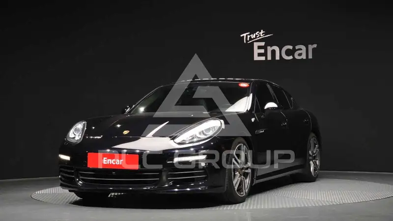 2016 Porsche Panamera