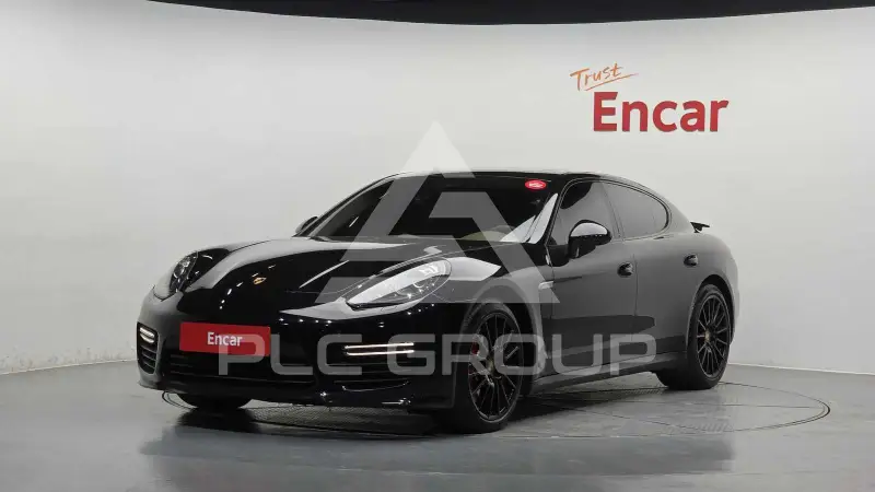 2016 Porsche Panamera