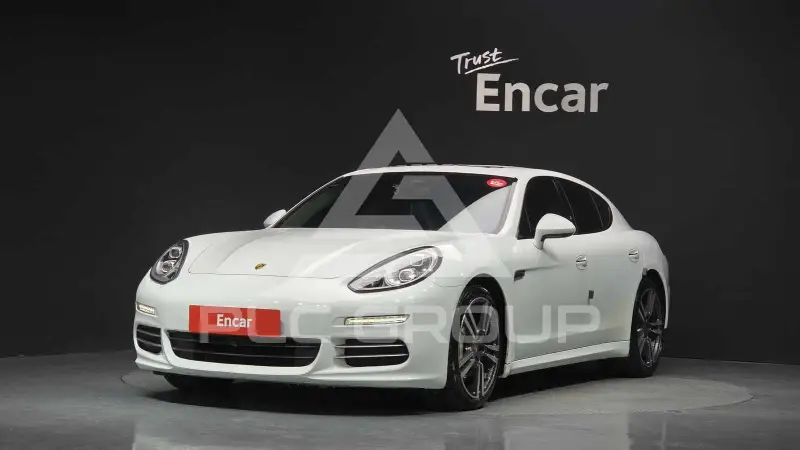 2016 Porsche Panamera