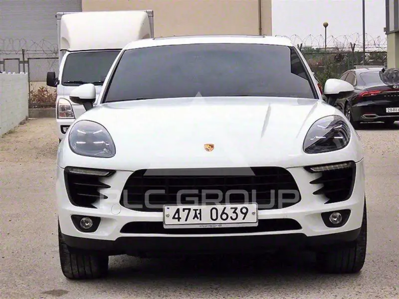 2016 Porsche Macan