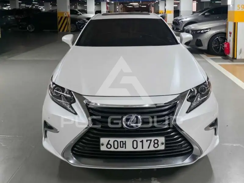 2016 Lexus ES