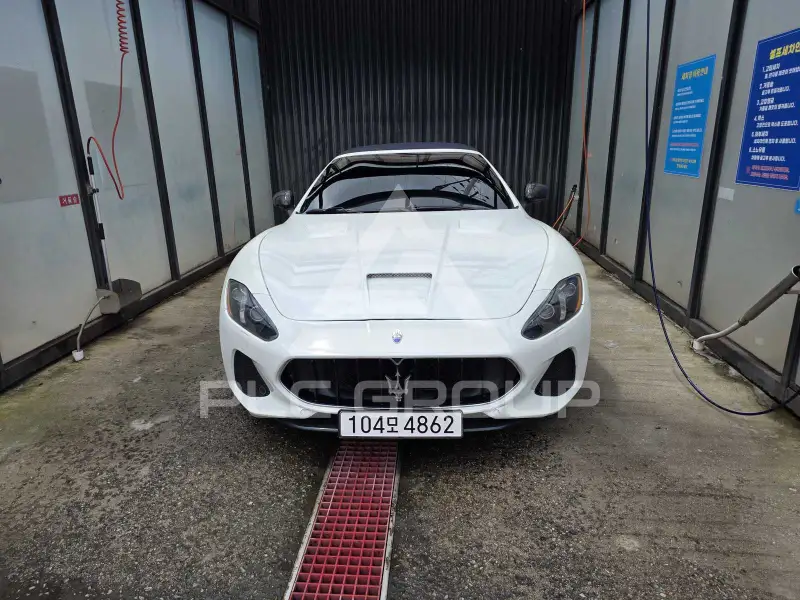 2016 Maserati GRANTURISMO